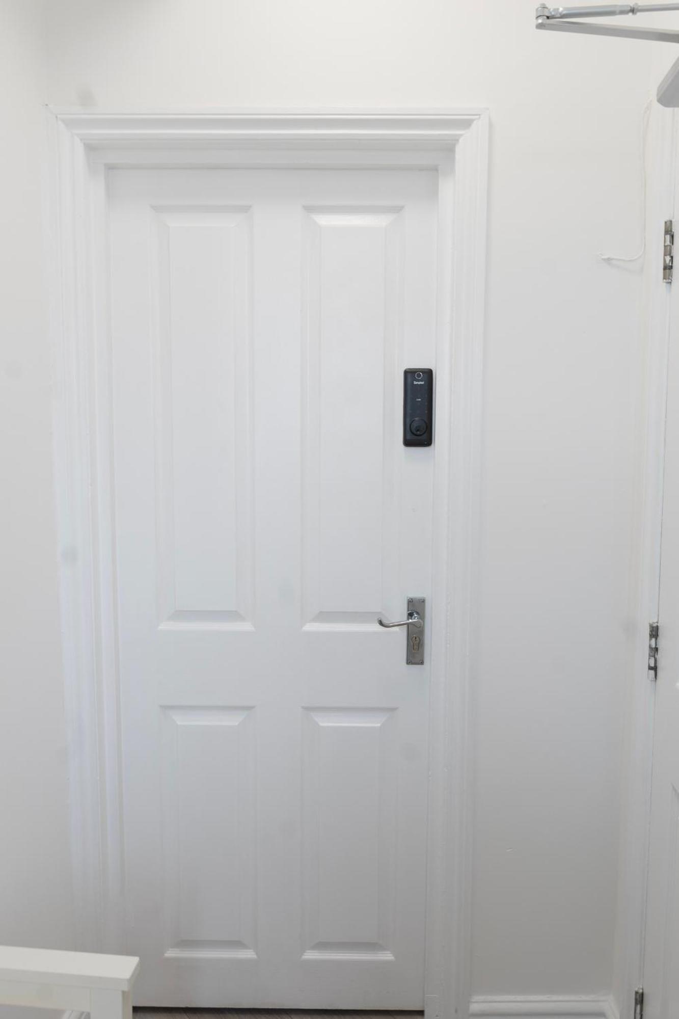 5C- Stylish Urban Retreat - Spacious 2 Bed Flat 런던 외부 사진