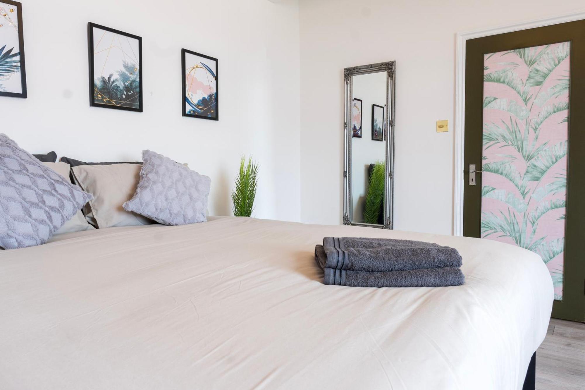 5C- Stylish Urban Retreat - Spacious 2 Bed Flat 런던 외부 사진