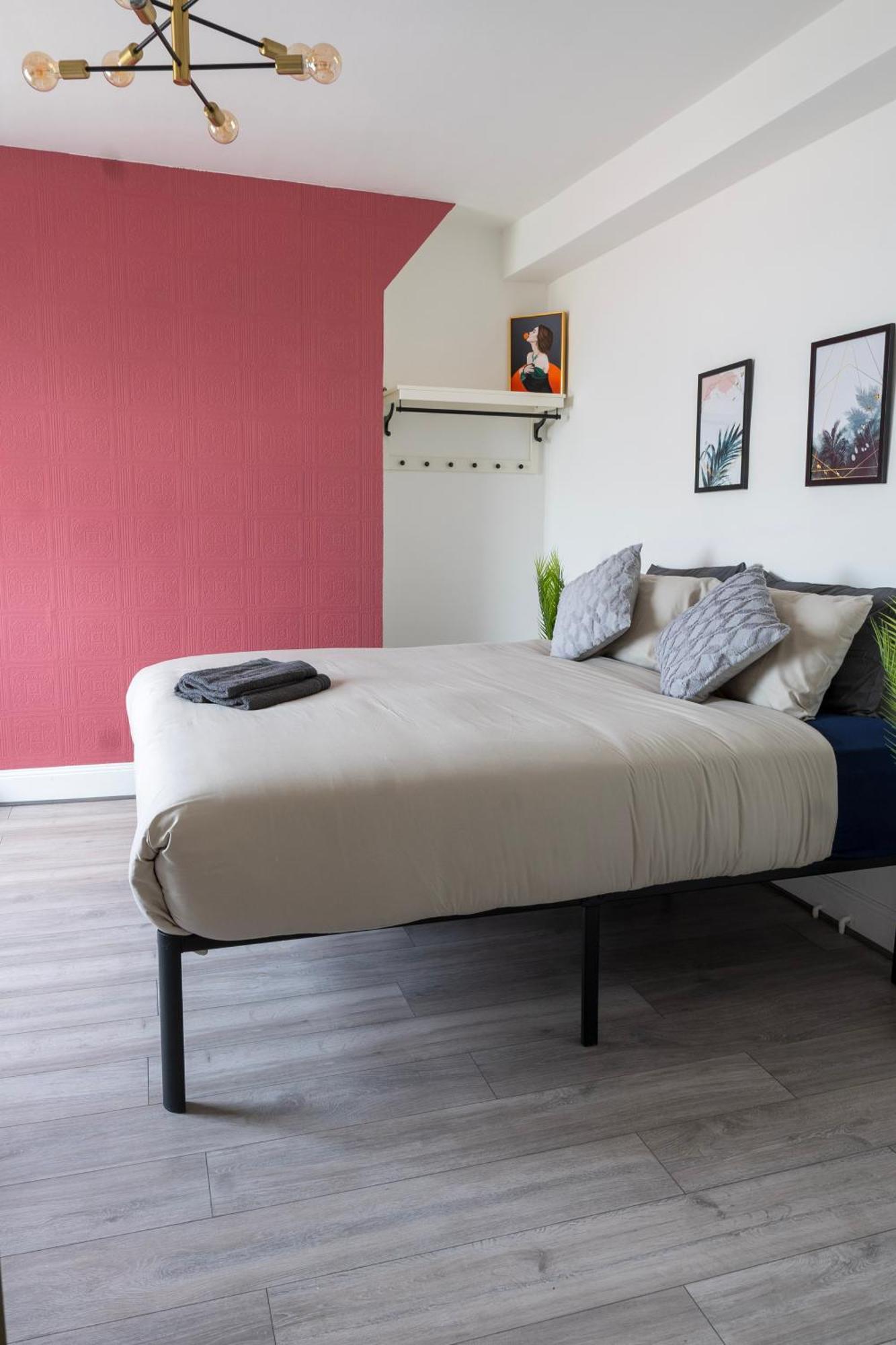 5C- Stylish Urban Retreat - Spacious 2 Bed Flat 런던 외부 사진