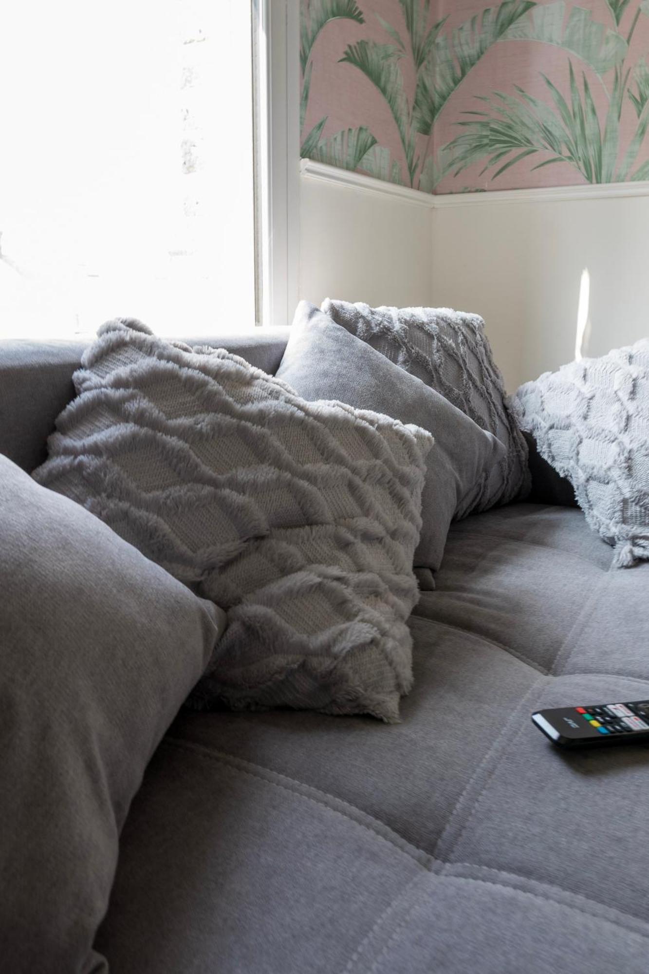 5C- Stylish Urban Retreat - Spacious 2 Bed Flat 런던 외부 사진