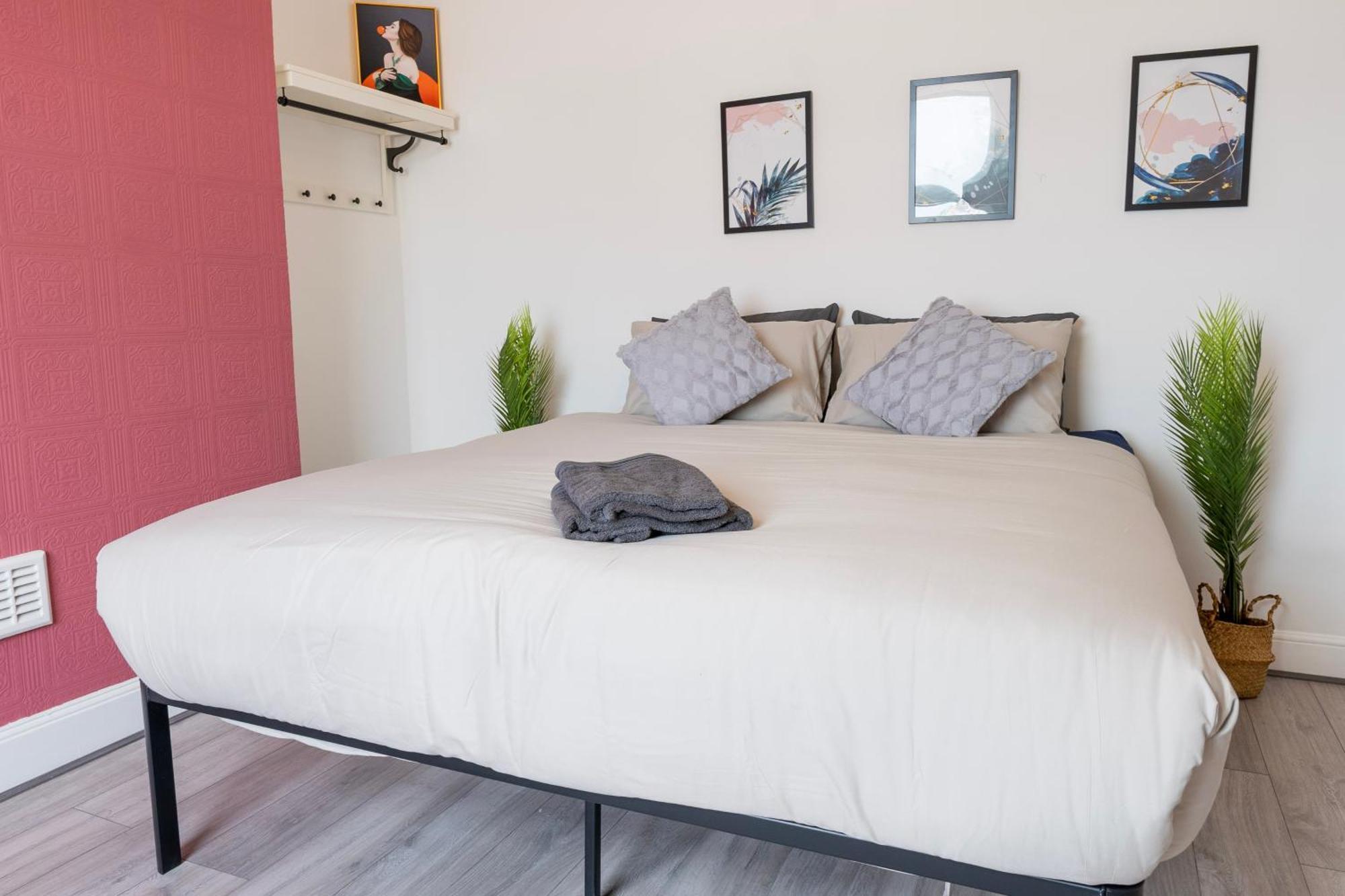 5C- Stylish Urban Retreat - Spacious 2 Bed Flat 런던 외부 사진