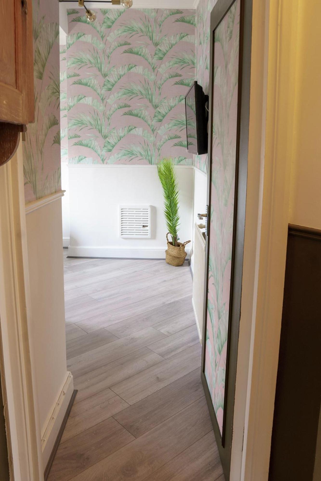 5C- Stylish Urban Retreat - Spacious 2 Bed Flat 런던 외부 사진