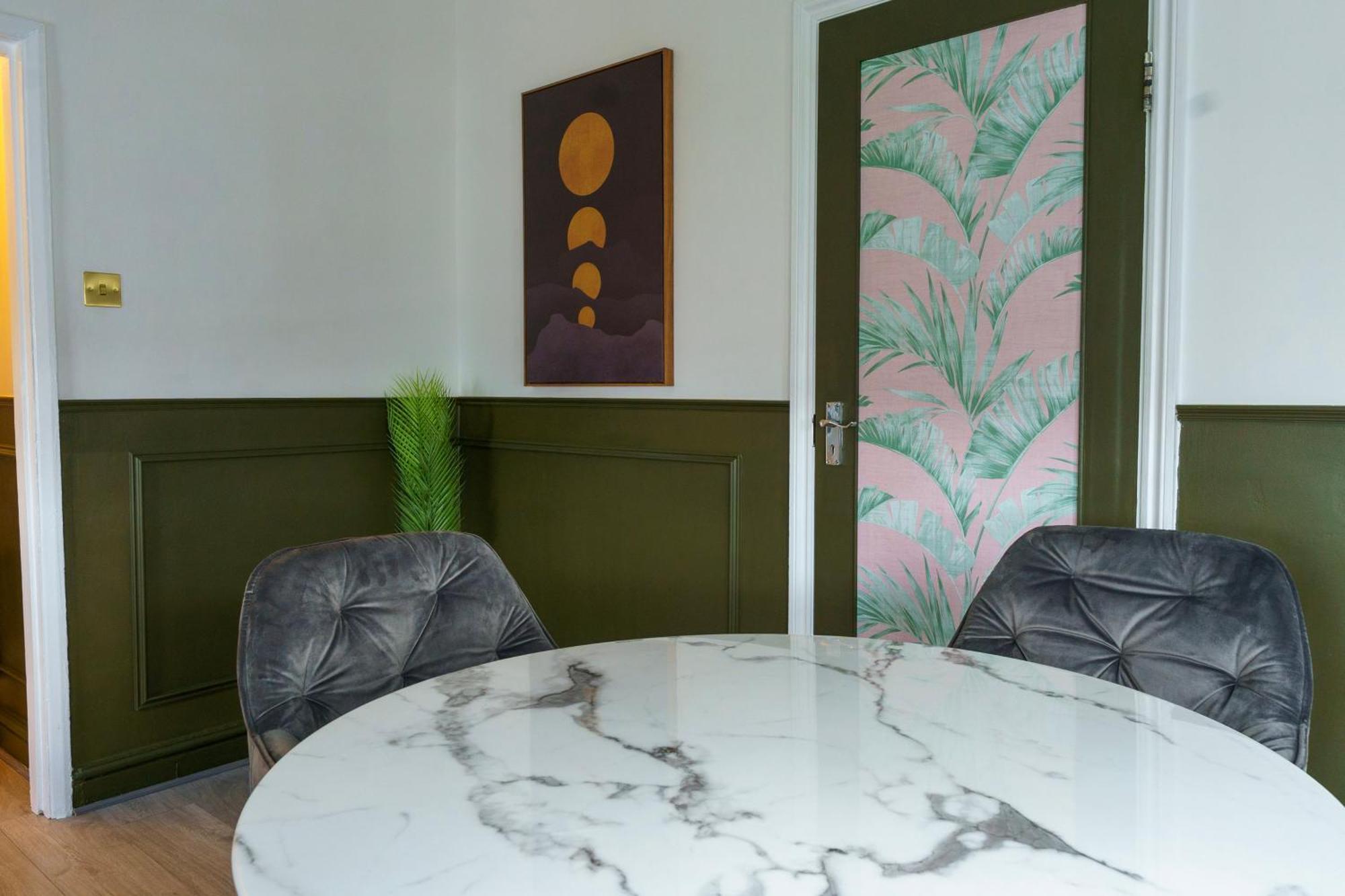 5C- Stylish Urban Retreat - Spacious 2 Bed Flat 런던 외부 사진