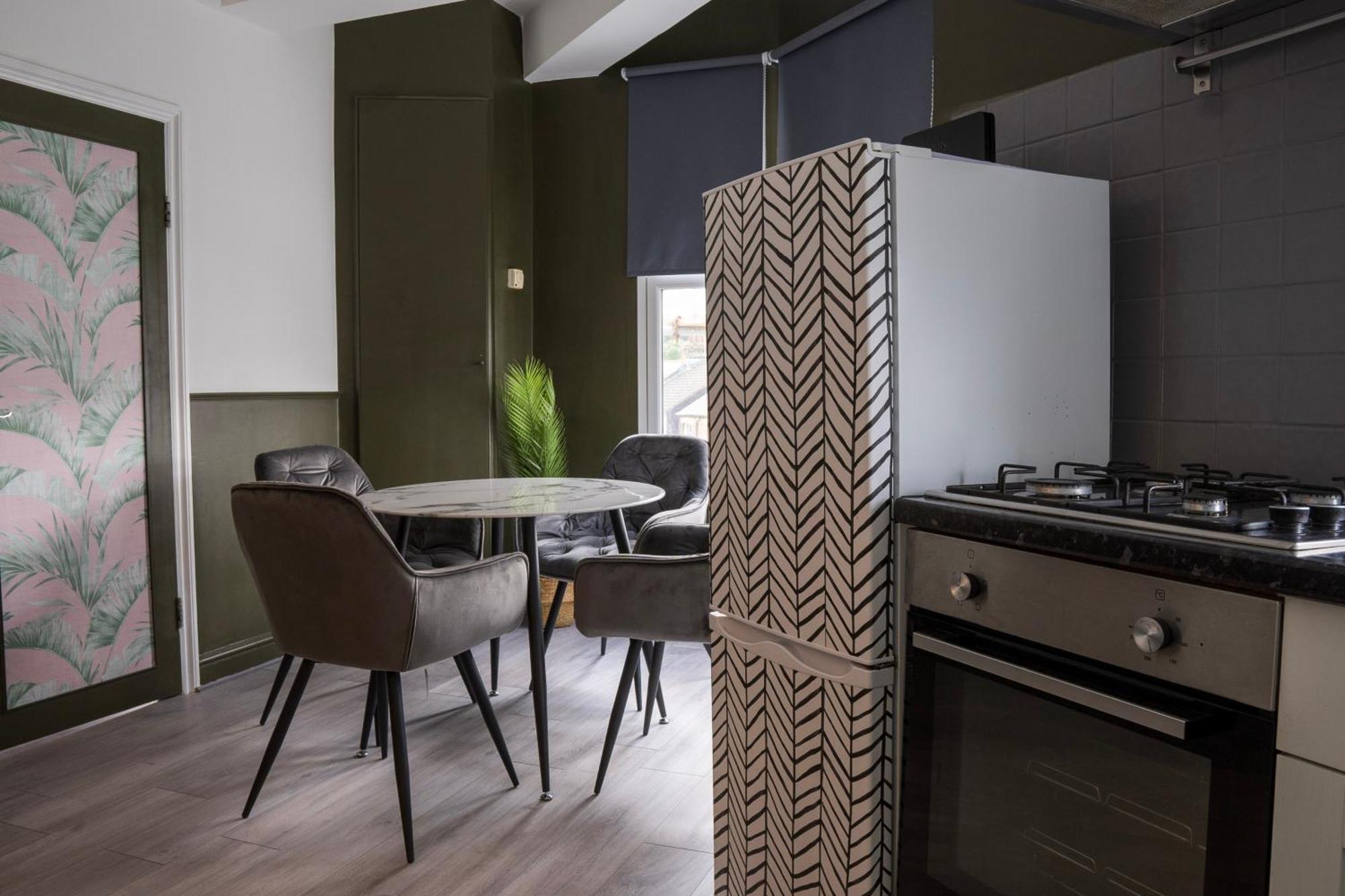 5C- Stylish Urban Retreat - Spacious 2 Bed Flat 런던 외부 사진